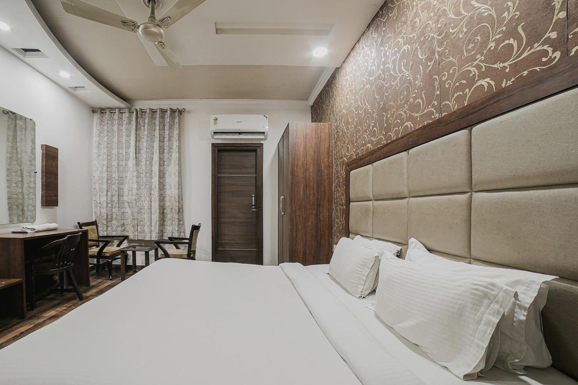 Hotel Townhouse Hollywood Heights Amritsar Exterior foto