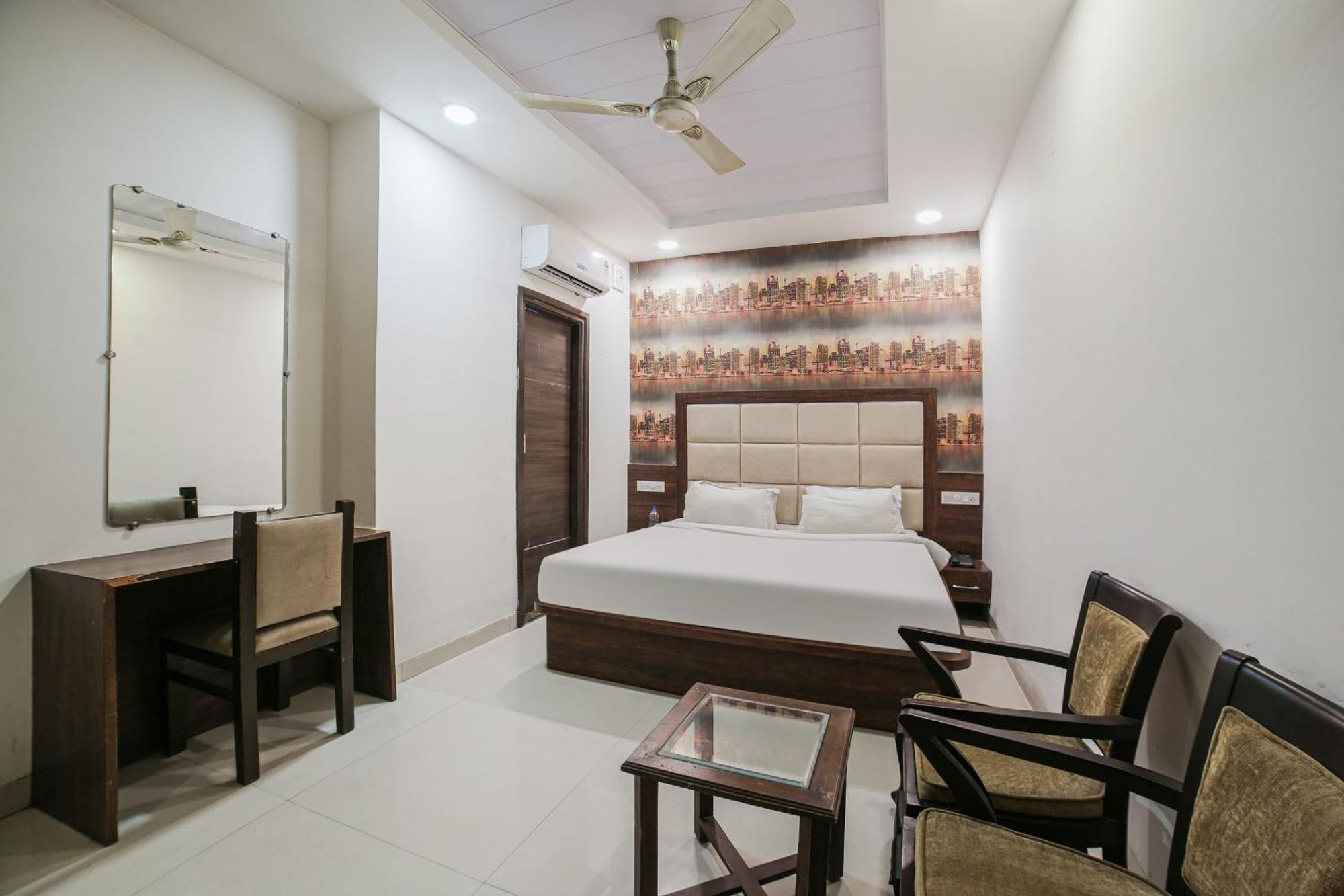 Hotel Townhouse Hollywood Heights Amritsar Exterior foto