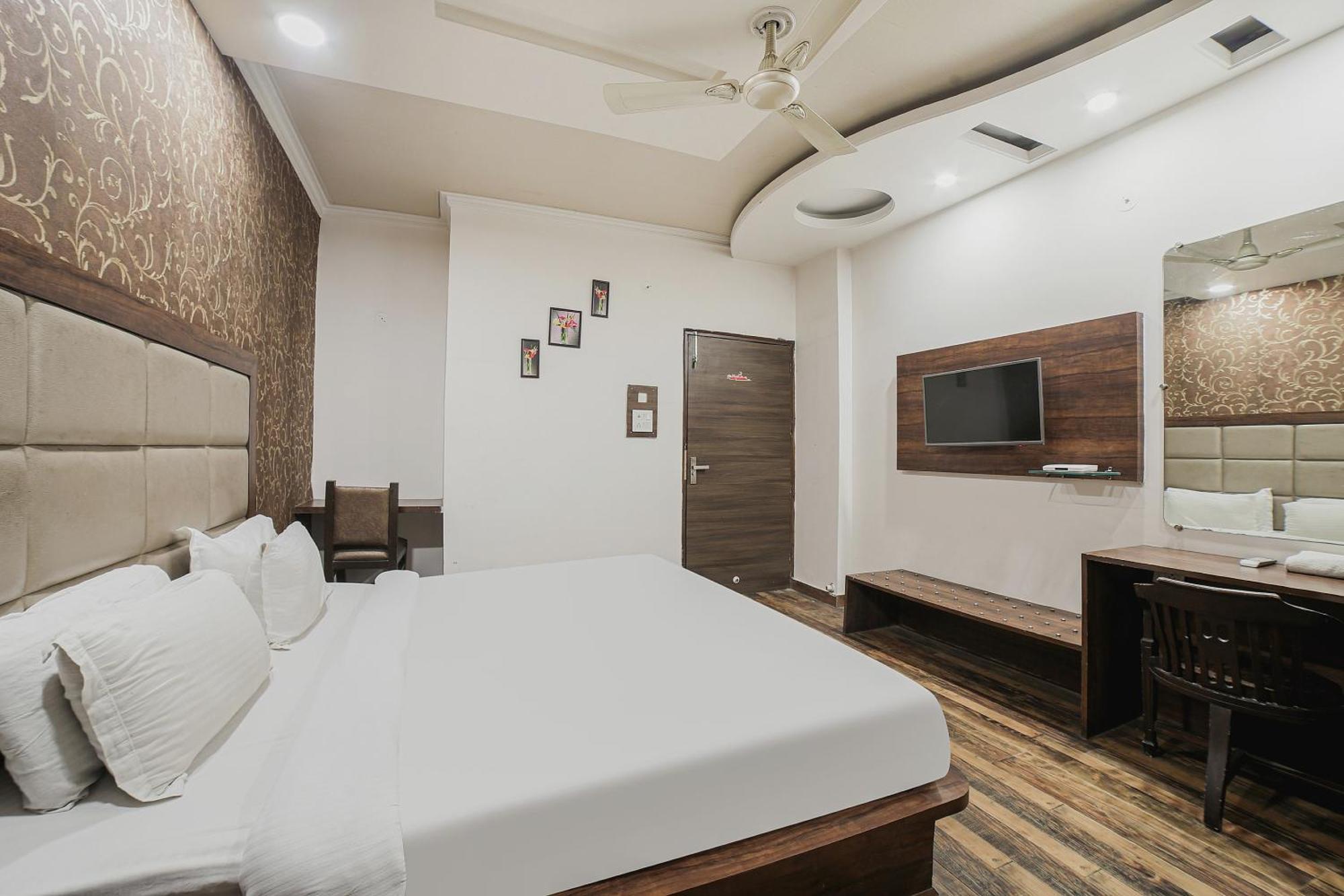 Hotel Townhouse Hollywood Heights Amritsar Exterior foto